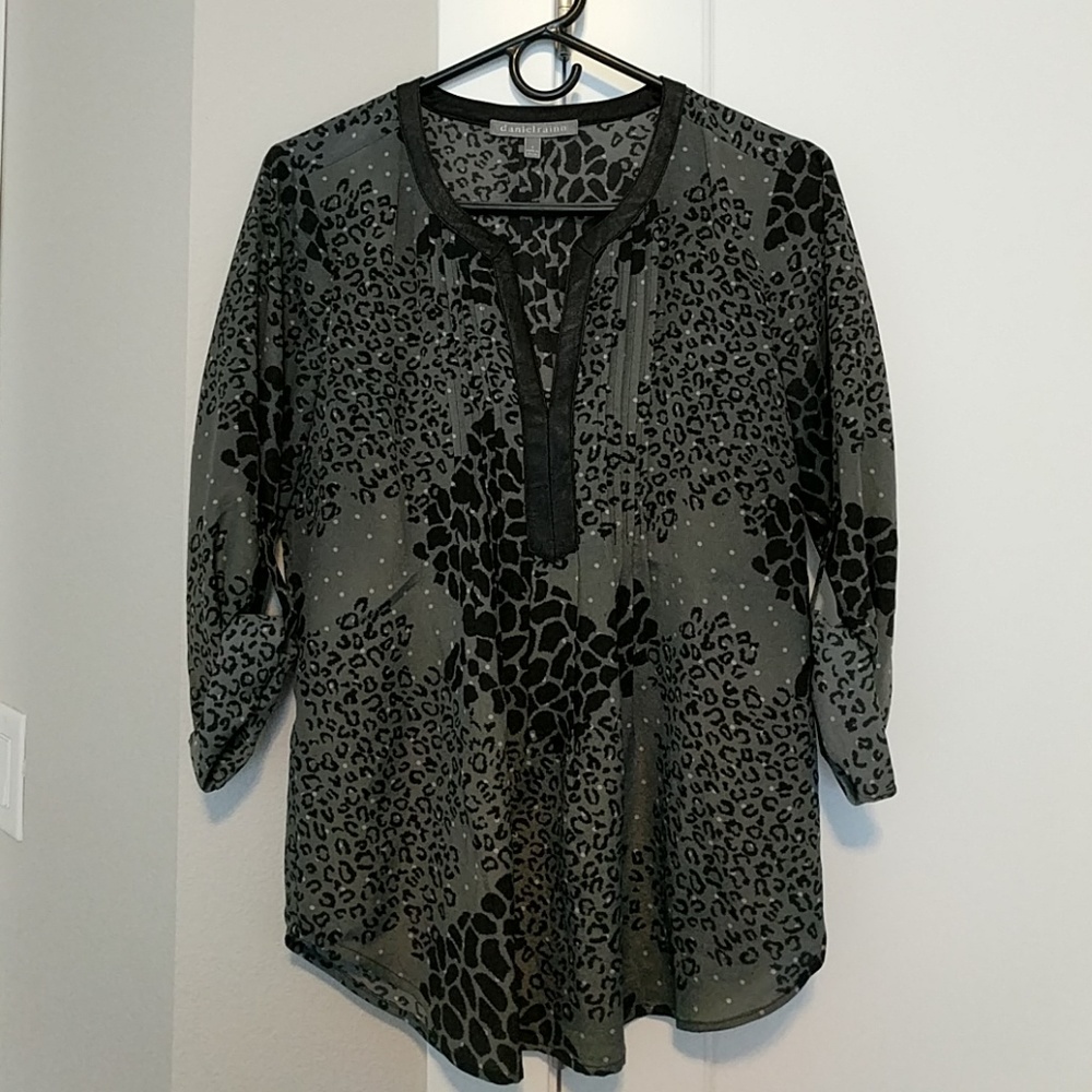 Daniel Rainn black & gray leopard print blouse, S